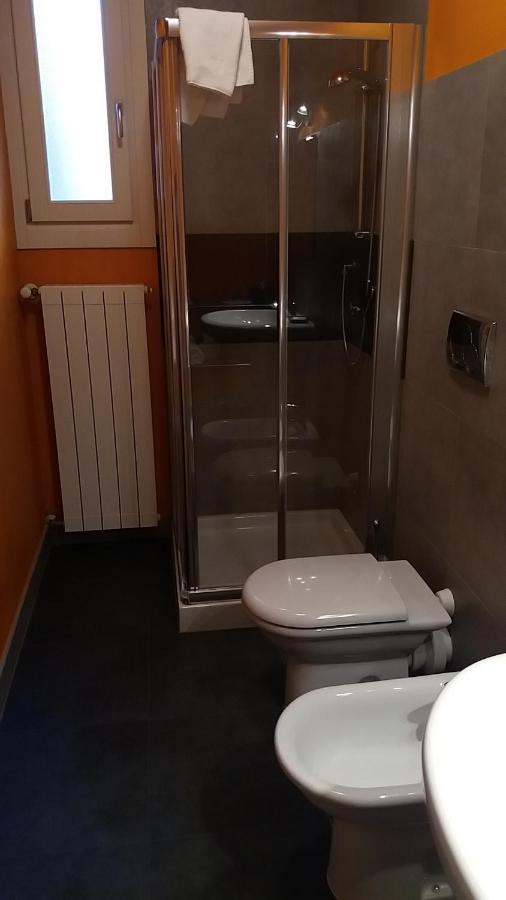 Casa Maria Teresa Appartement Cannero Riviera Buitenkant foto