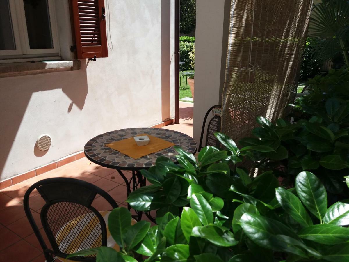 Casa Maria Teresa Appartement Cannero Riviera Buitenkant foto